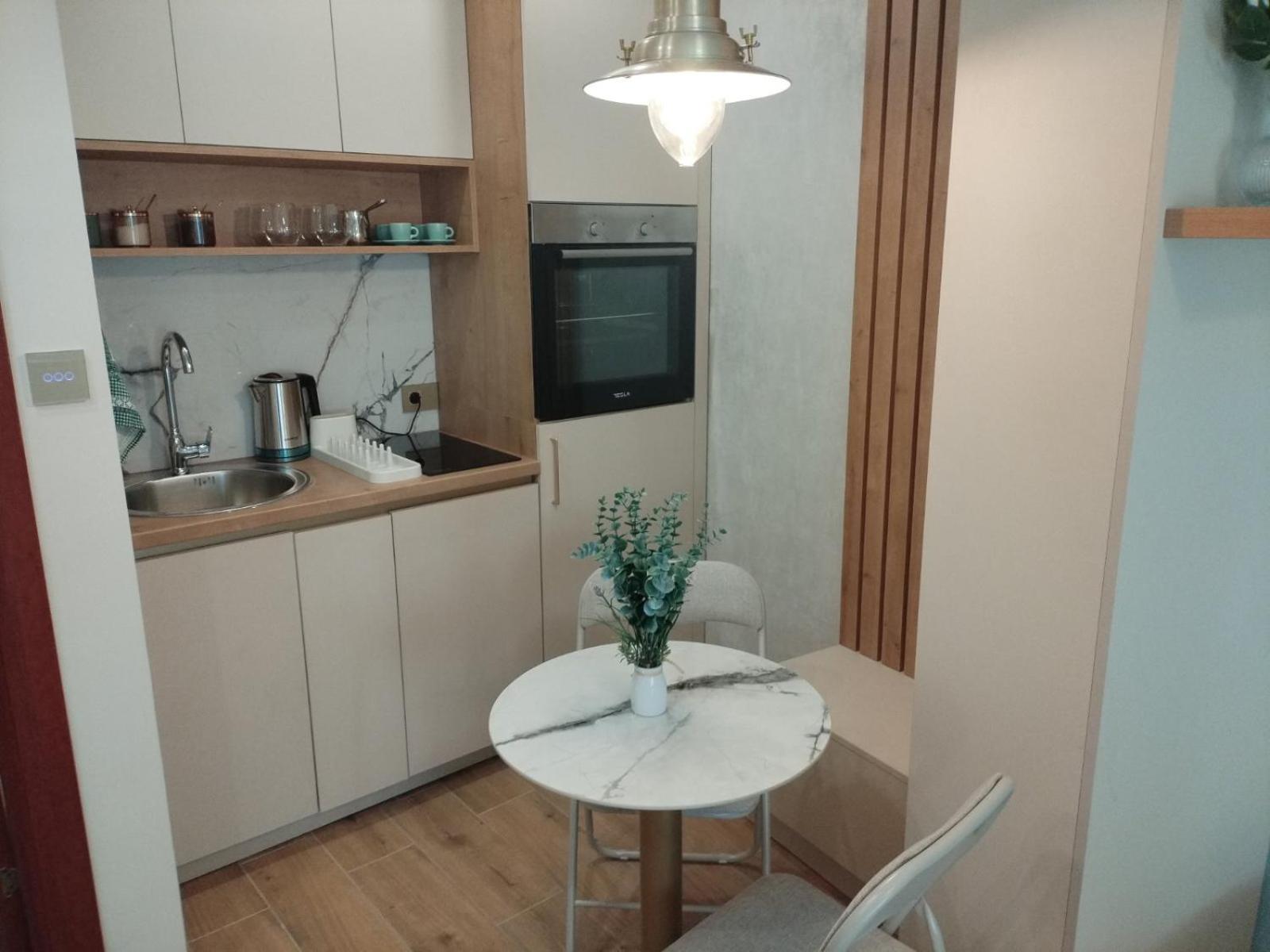 Apartment Centrum - Free Private Parking Novi Sad Esterno foto